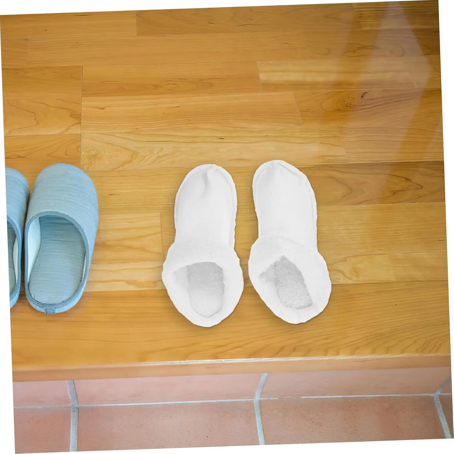2 Pairs Plush Hole Shoes Cover Sheepskin Wool Slipper Liners Shoes Boots Inserts Grips Thick Casual Shoe Slippers Sandals Inner Wearing Holes Shoe Buckle Warm Toe Cotton