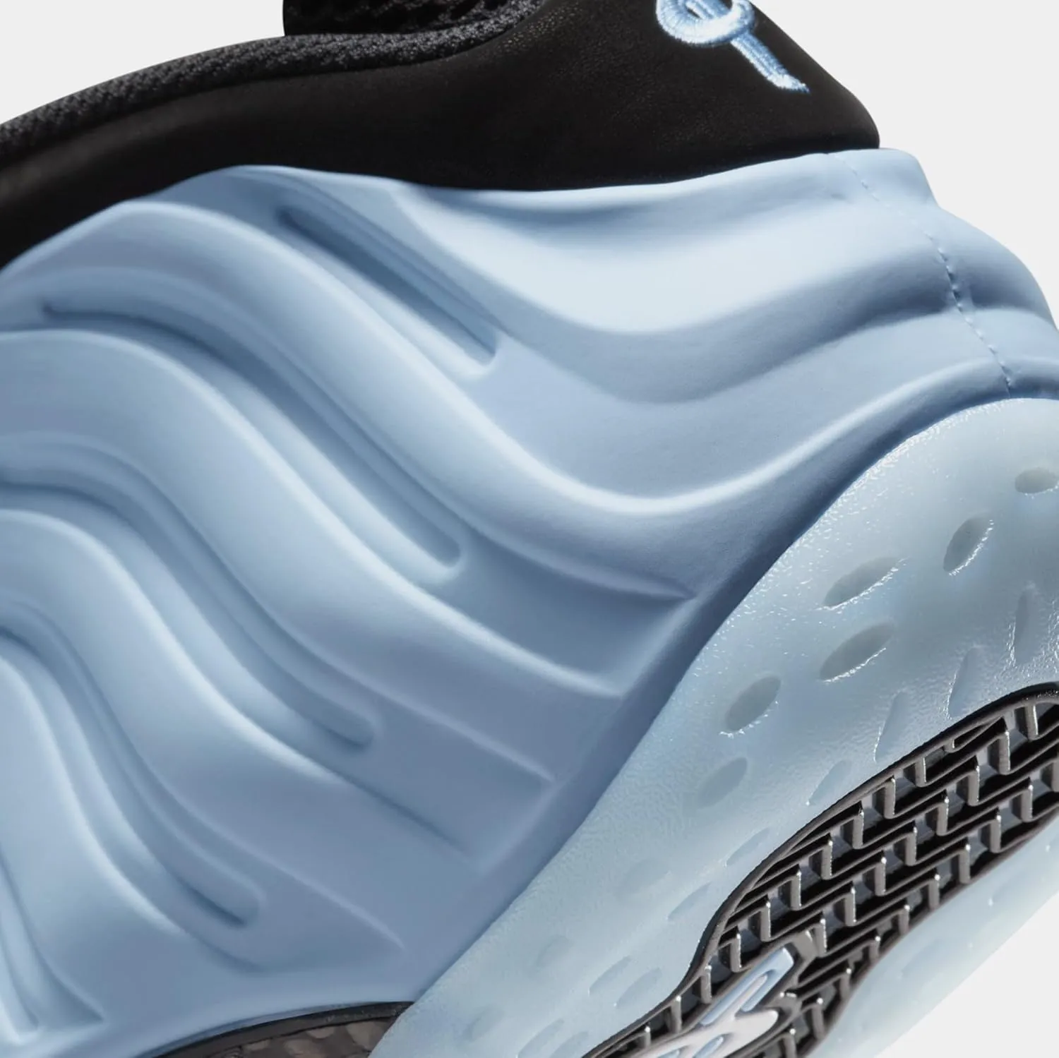 Air Foamposite One Mens Basketball Shoes (Psychic Blue/Black) (HJ6014-400, Black/Blue)