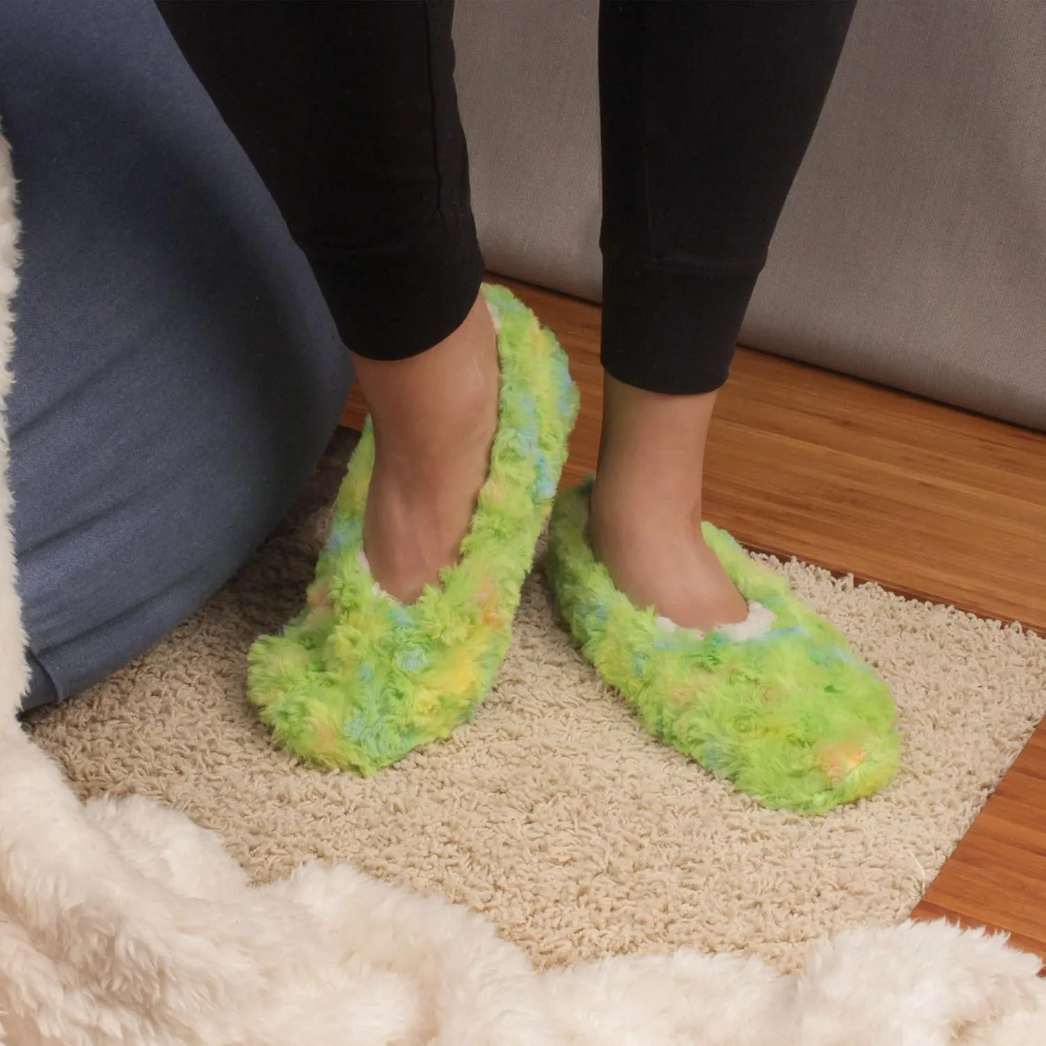 BambooMN Soft Touch Warm Cozy Fuzzy Non-Slip Lined Slip-On Slippers Socks for Adult Women, Indoor Travel House Slippers, 3 Pairs