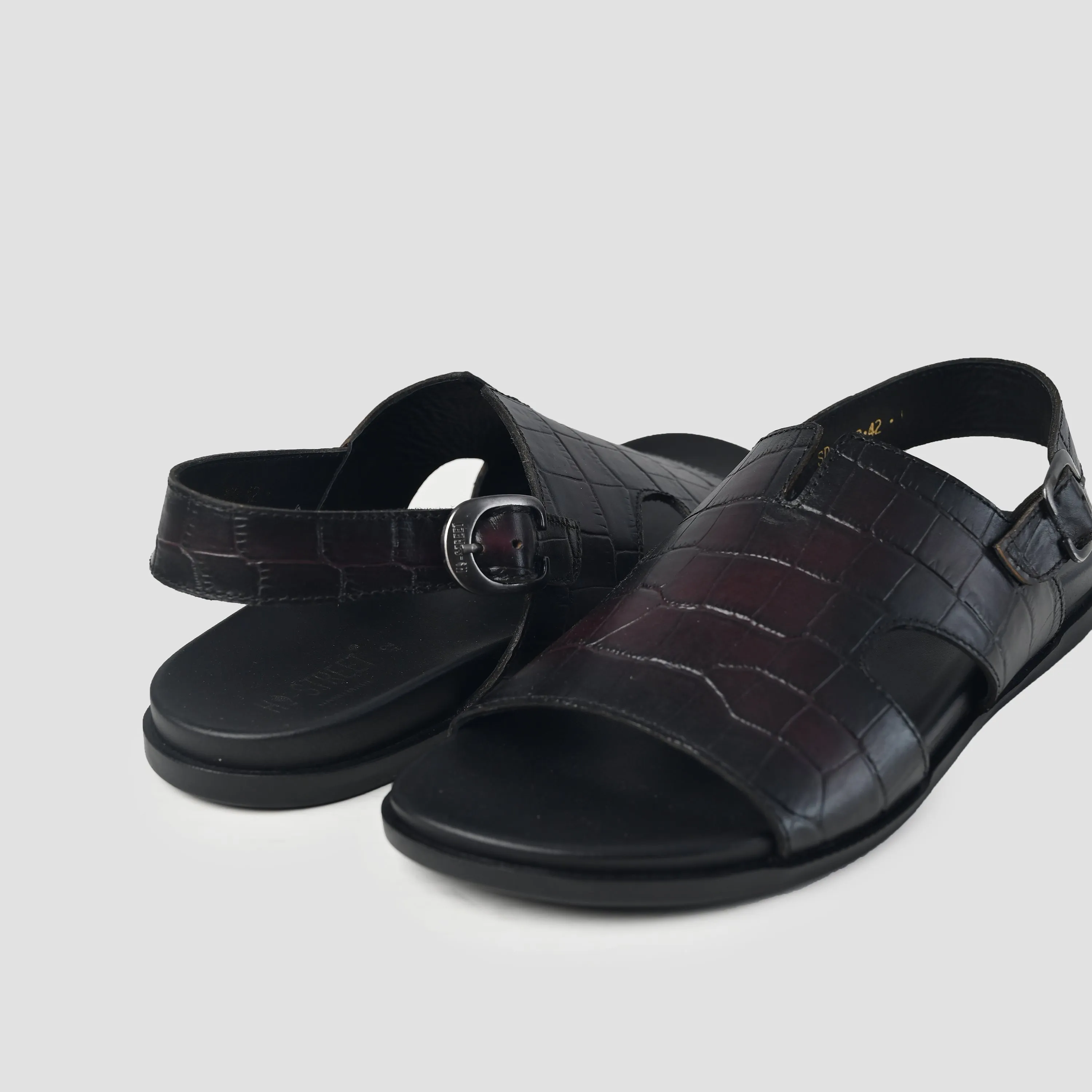 BURNISHED MAROON LEATHER SANDAL