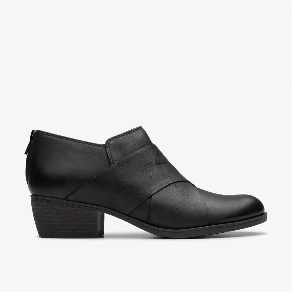 Clarks Women's Charlten Gema Black Leather 26179568