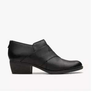Clarks Women's Charlten Gema Black Leather 26179568