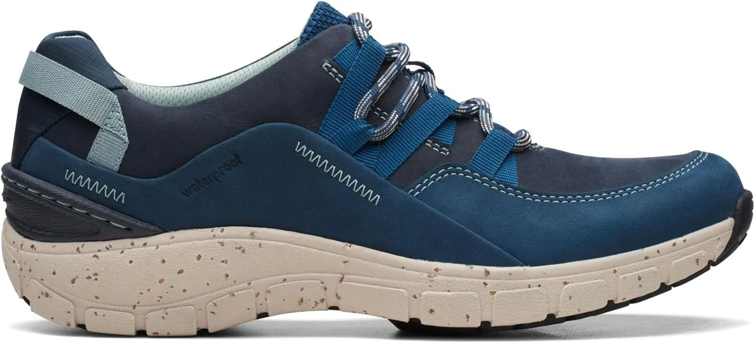 Clarks Women's Wave Range Ap Sneaker