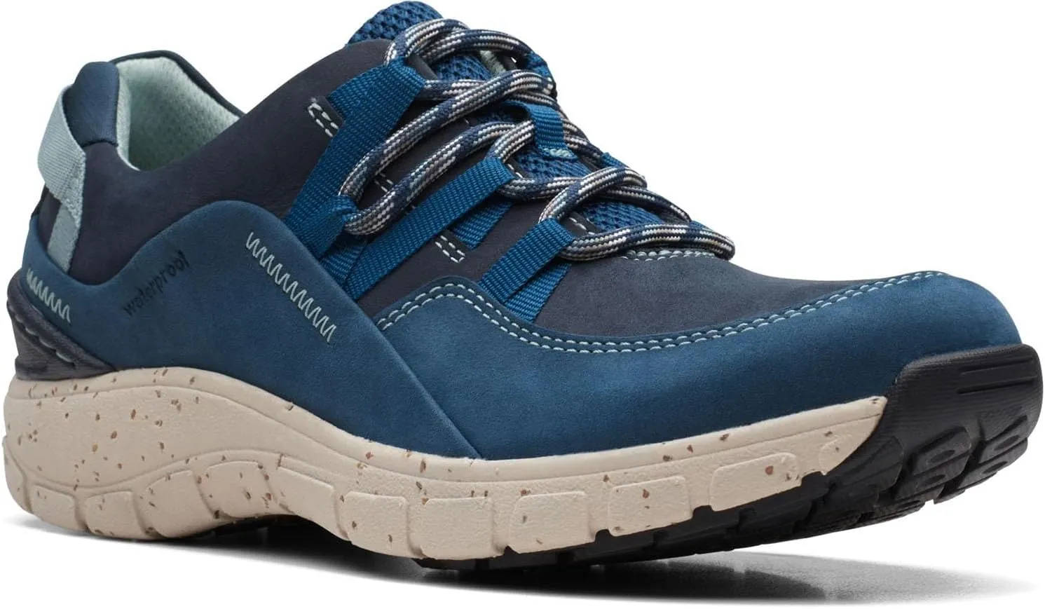 Clarks Women's Wave Range Ap Sneaker