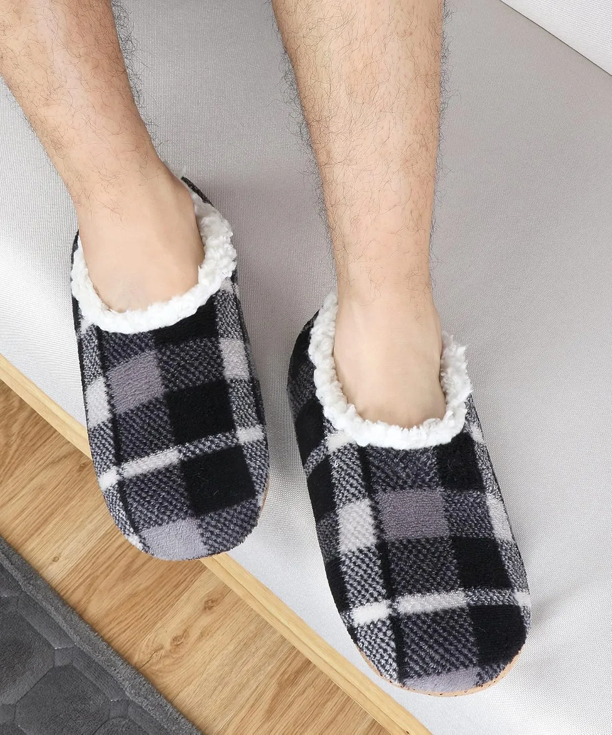 DICUIRD Mens Soft Soles Slipper Socks With Grippers, Cozy&Warm Sherpa Lining Slippers With Non Skid Bottoms, Fuzzy House Slippers