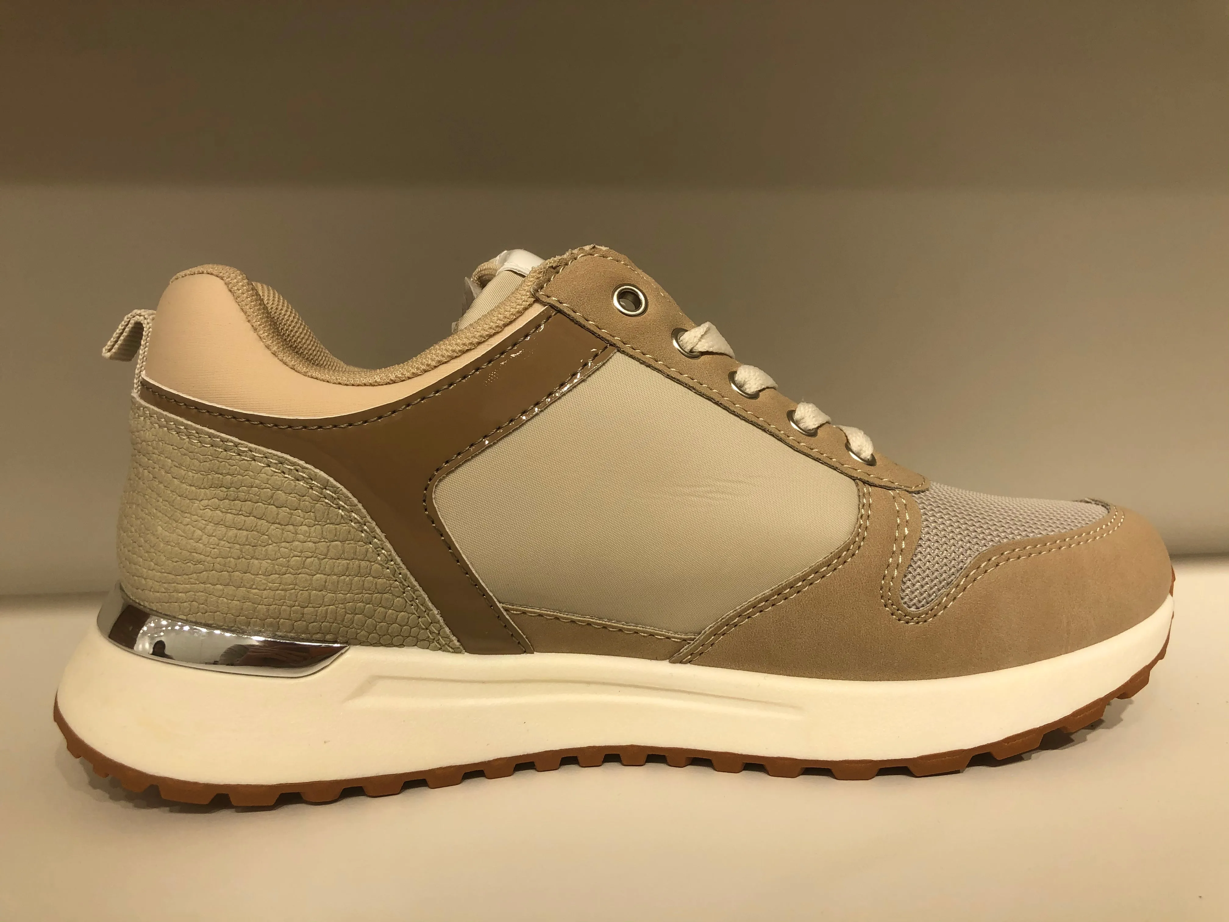 DJL23021 SNEAKER TAUPE