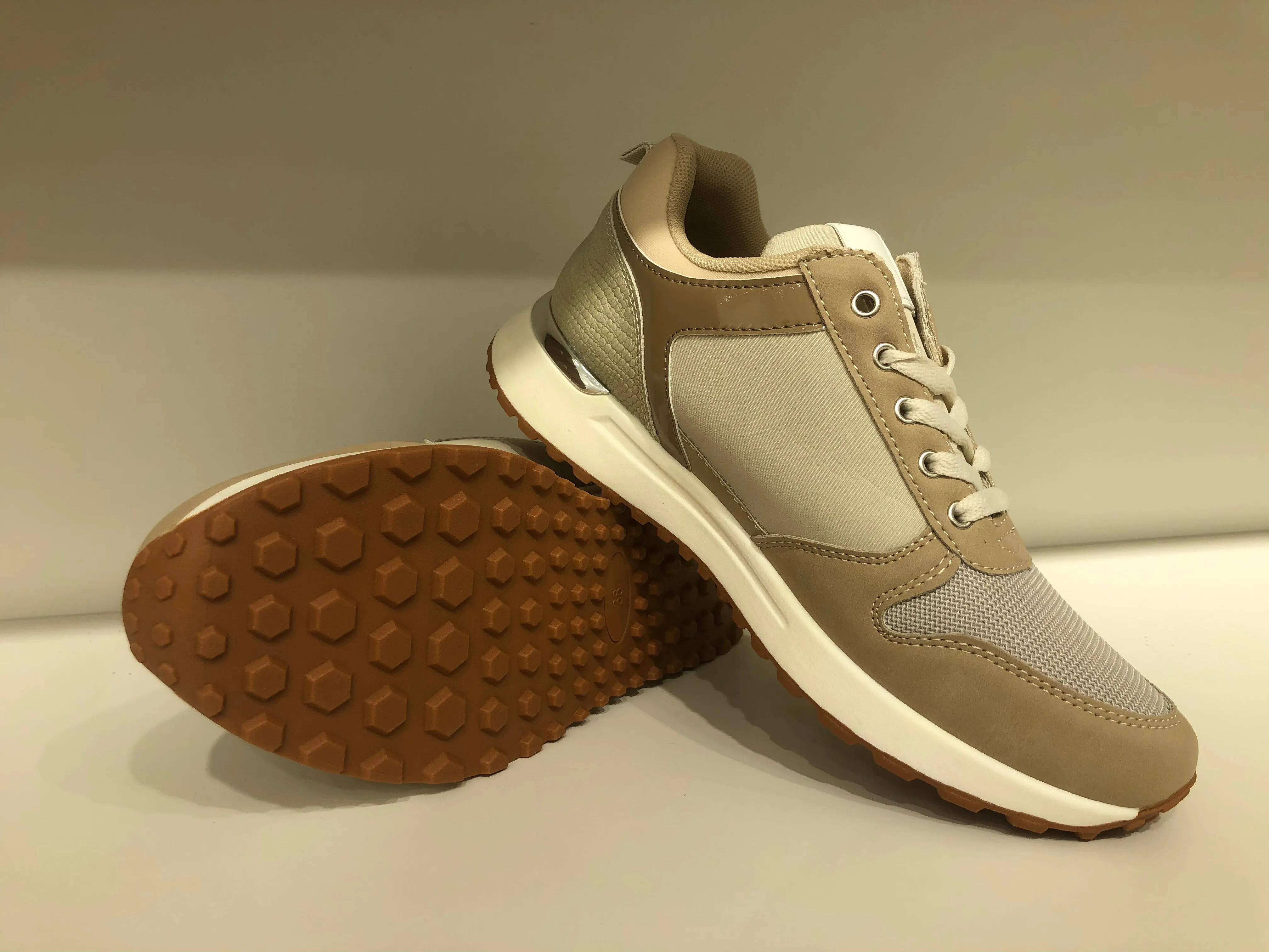 DJL23021 SNEAKER TAUPE