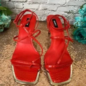 DKNY Landon Dress Sandals