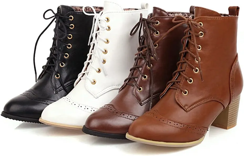 Elbslutt Women's Wingtip Booties Lace Up Chunky Heeled Ankle Boots Round Toe Block Heels Vintage Shoes
