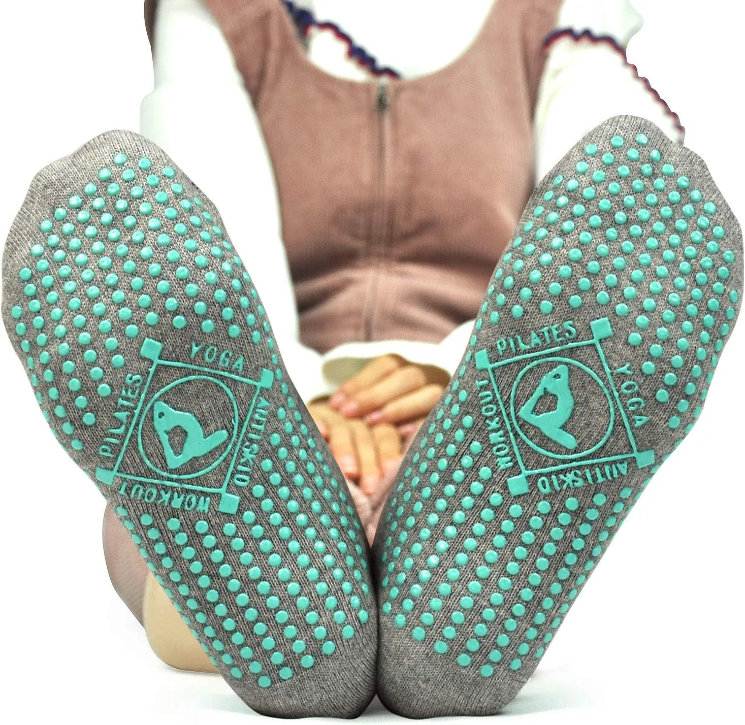 ELUTONG Pilates Non Slip Grip Socks for Women 4 Pairs Yoga Barre Ballet Workout Hospital Grippy Sock
