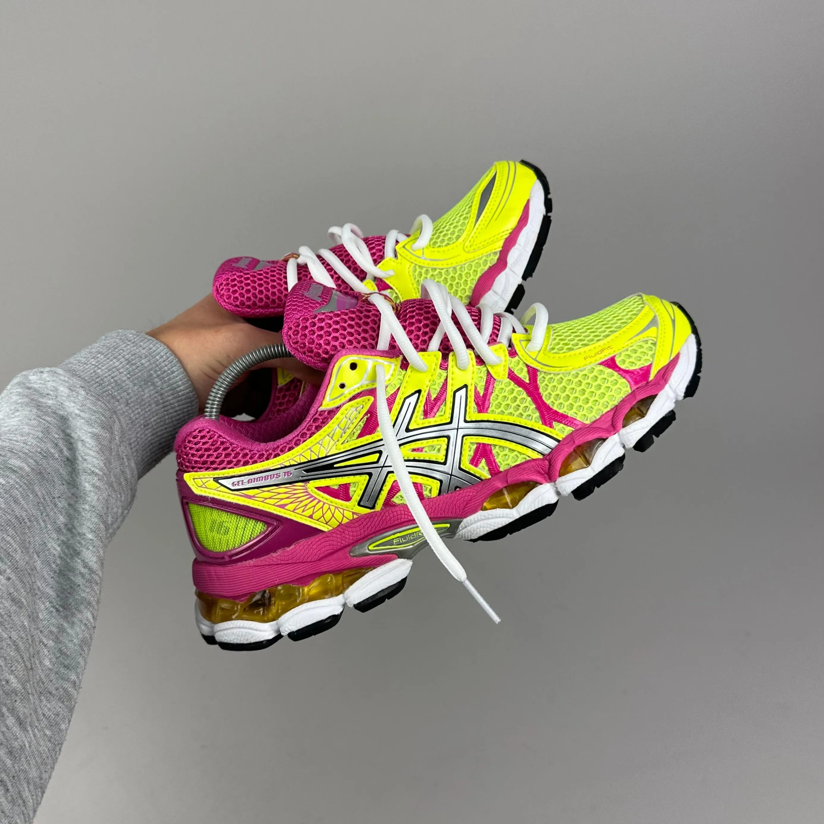 FEW SIZES AVAILABLE