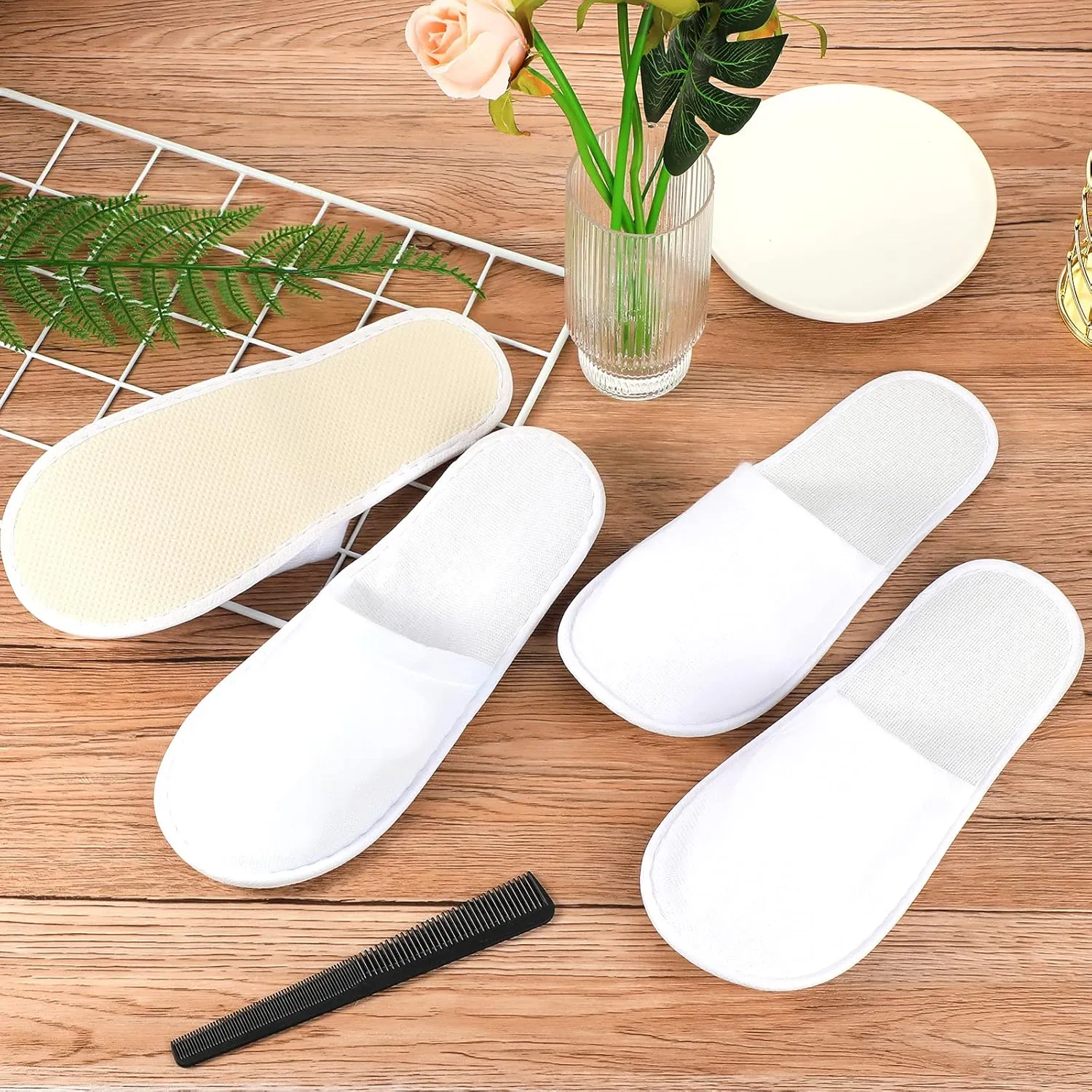 Geyoga 30 Pairs Disposable Spa Slippers for Guest Non Slip House Hotel Closed Toe Indoor Slipper for Men Women Home Wedding Travel, 2 Size