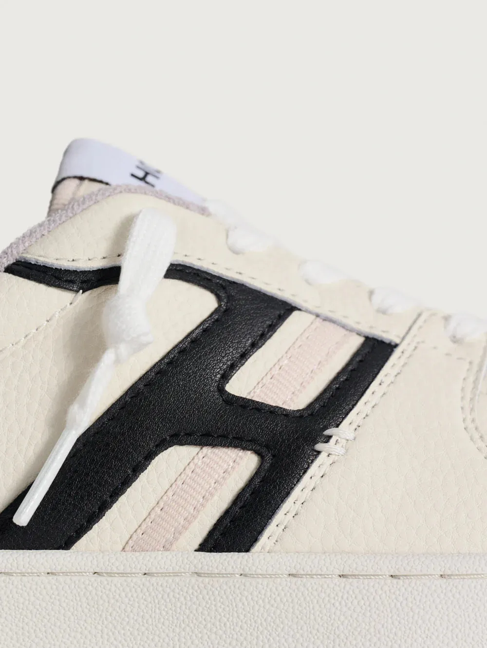 Grand Central Sneaker