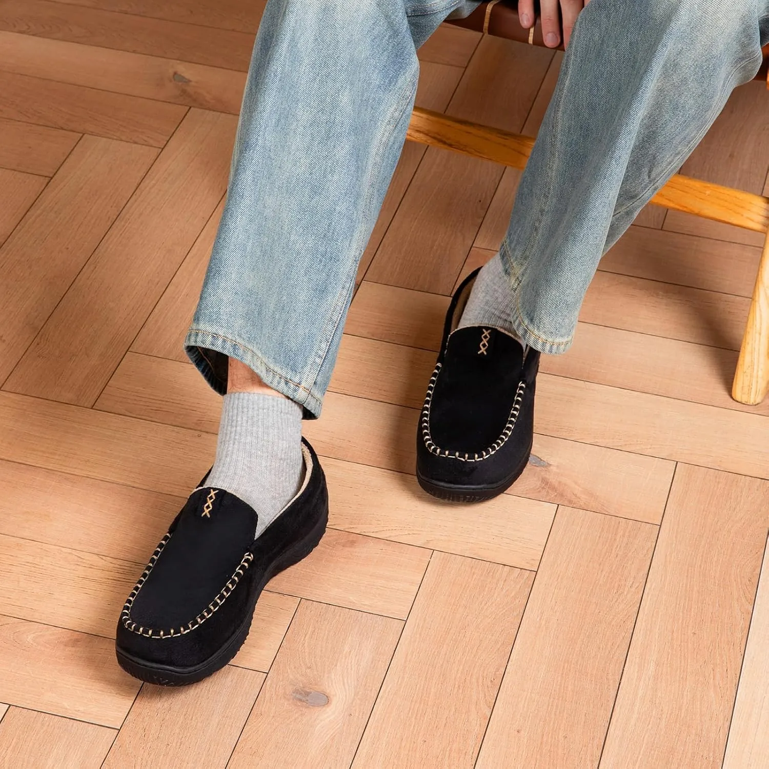 Men's Moccasin House Slippers - Memory Foam Indoor Outdoor Shoes Breathable Slip-on Loafers