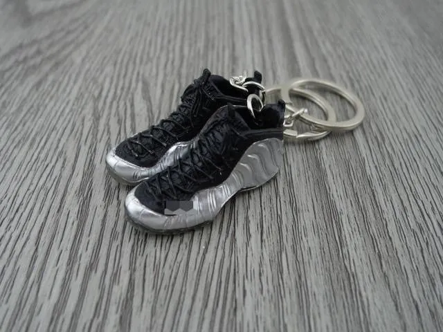 mini sneaker keychains Foam (10 colorways) 5 cm