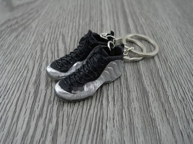 mini sneaker keychains Foam (10 colorways) 5 cm