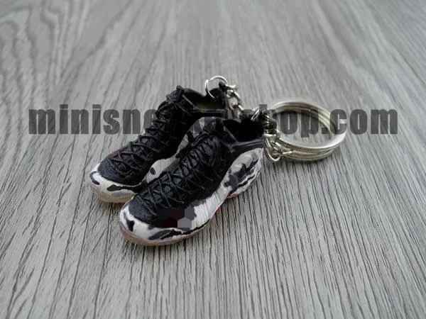mini sneaker keychains Foam (10 colorways) 5 cm