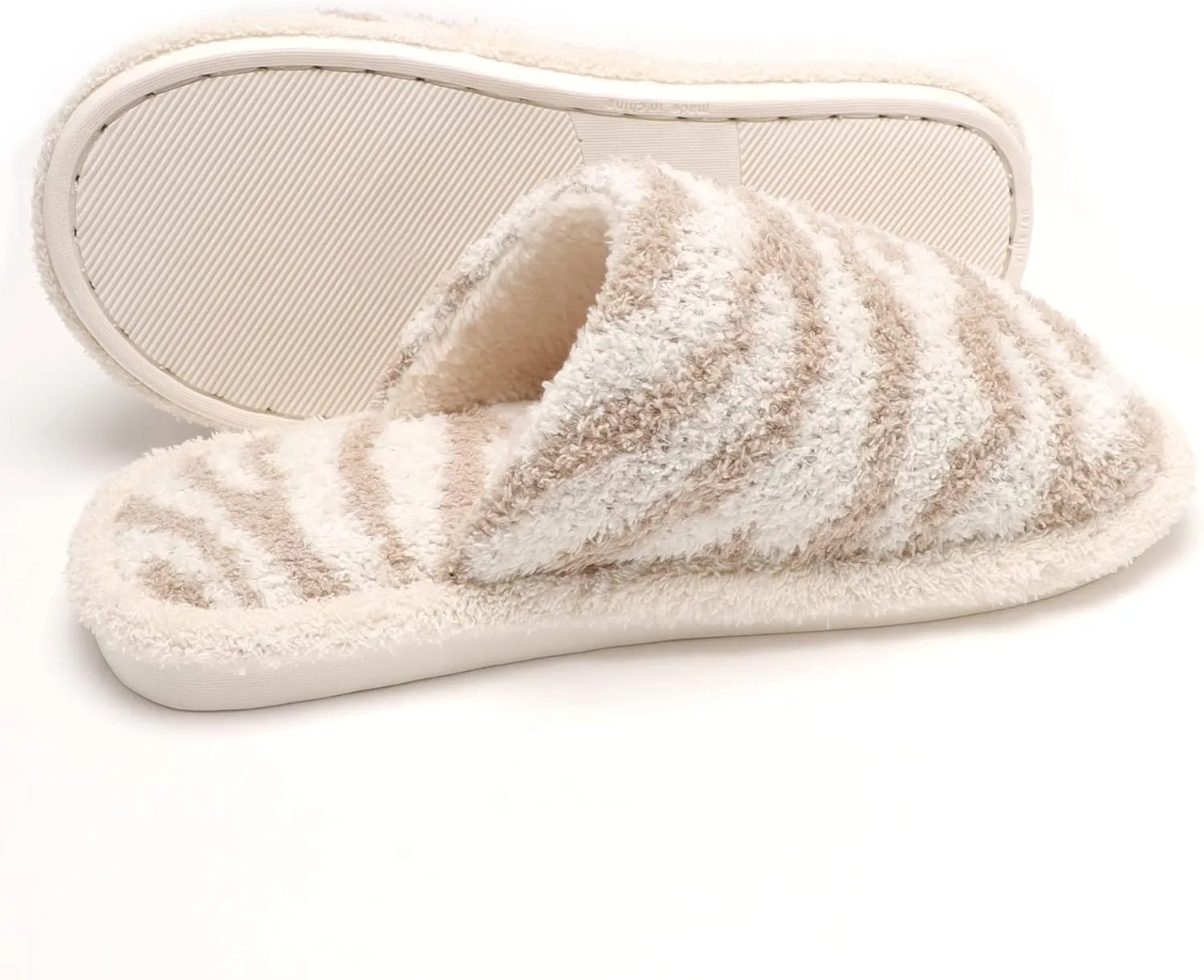 MIRMARU Women’s Animal Print Comfort Fluffy Fuzzy Slip-on House Slippers Open Toe Cross Band Indoor Outdoor Non-Slip Slippers for Women