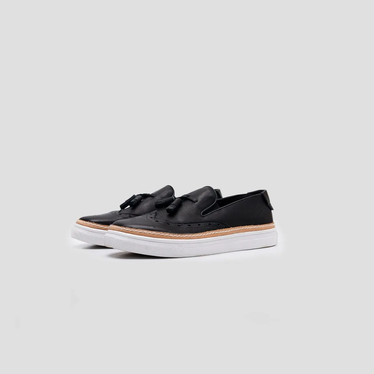 Mono Wing Tip Black