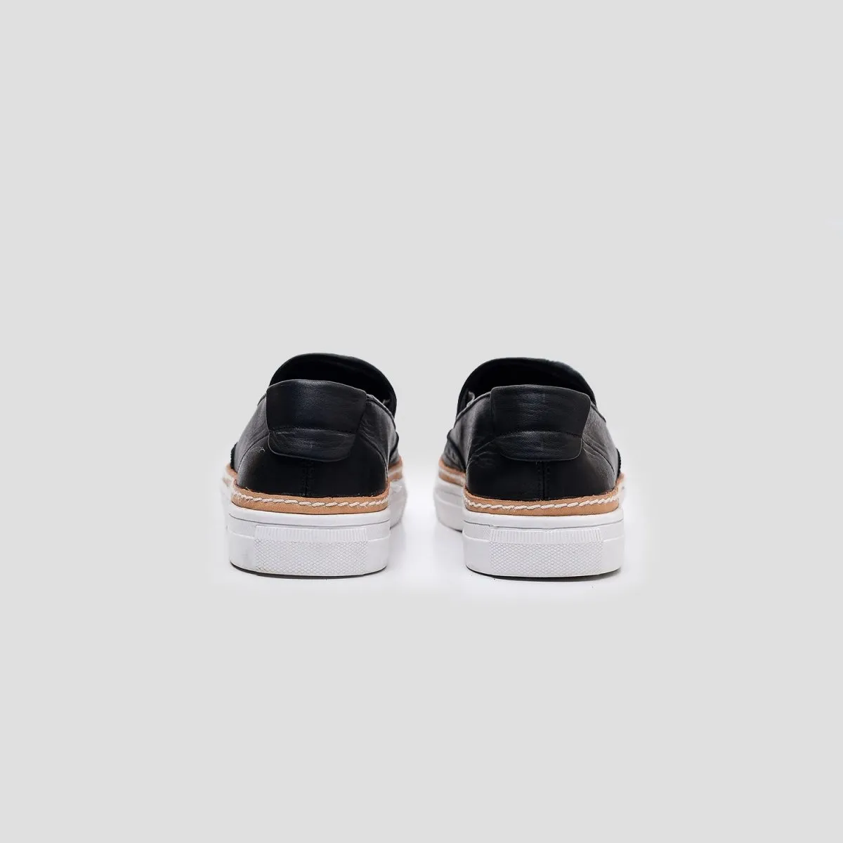 Mono Wing Tip Black