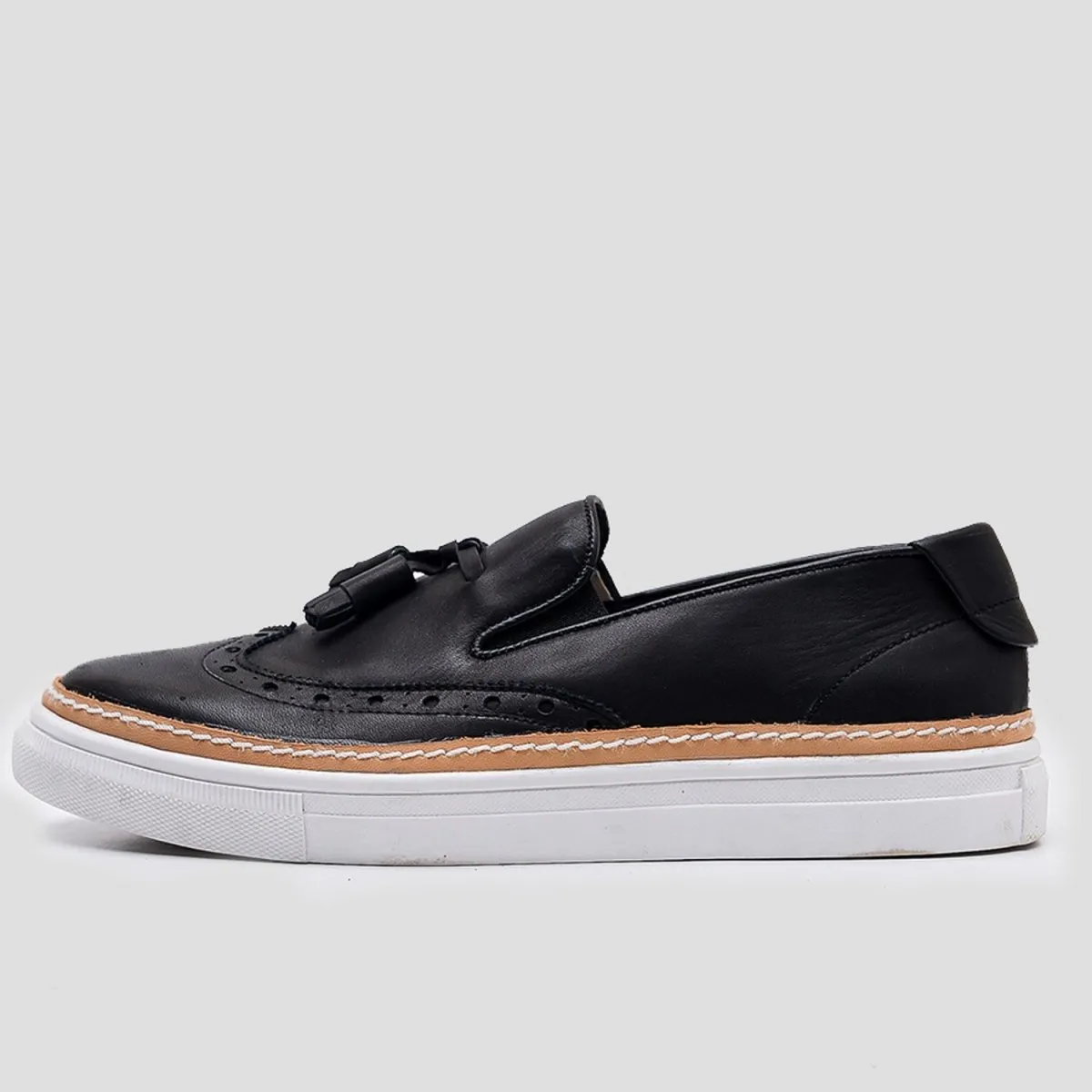 Mono Wing Tip Black