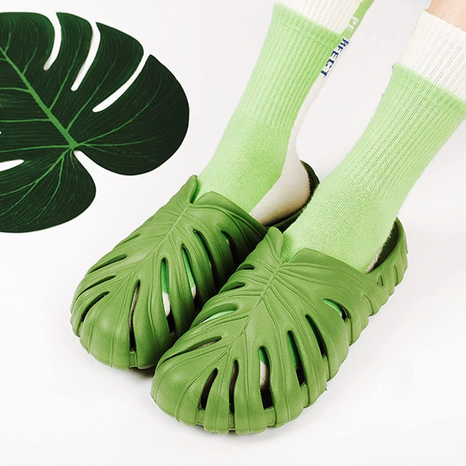 Monstera Slippers, Monstera Leaf Slides, Monstera EVA Thick Sole Pillow Slippers, Non Slip Quick Drying Breathable Beach Monstera Slides for Women Men