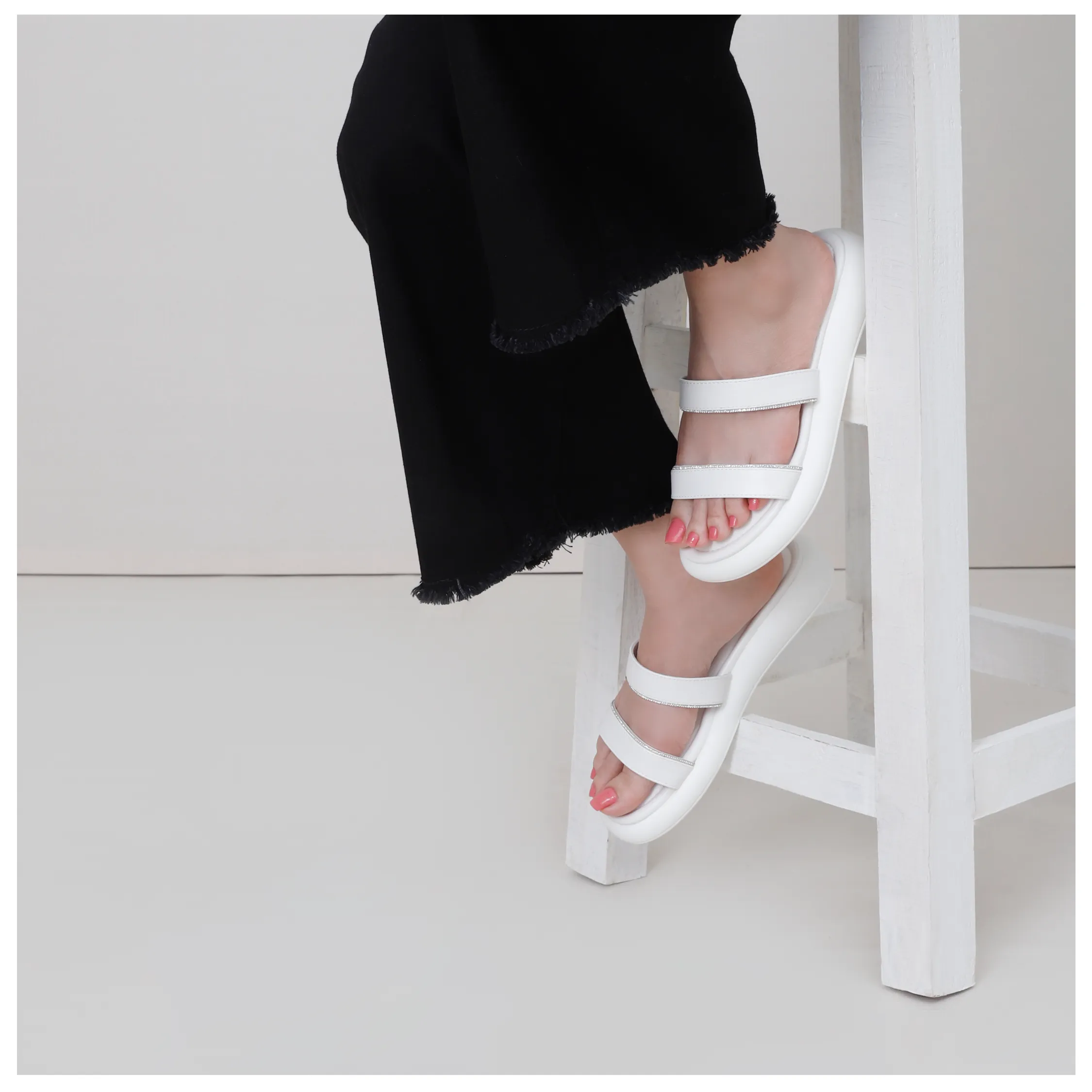 MW1949-WHITE