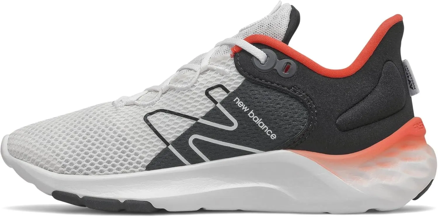 New Balance Men's Fresh Foam Roav V1 Sneaker, Black, 9-11