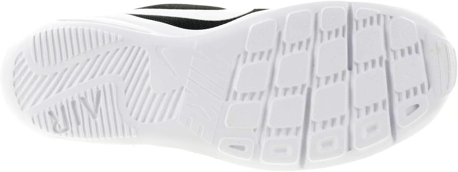 Nike Men's Air Max Oketo Sneaker