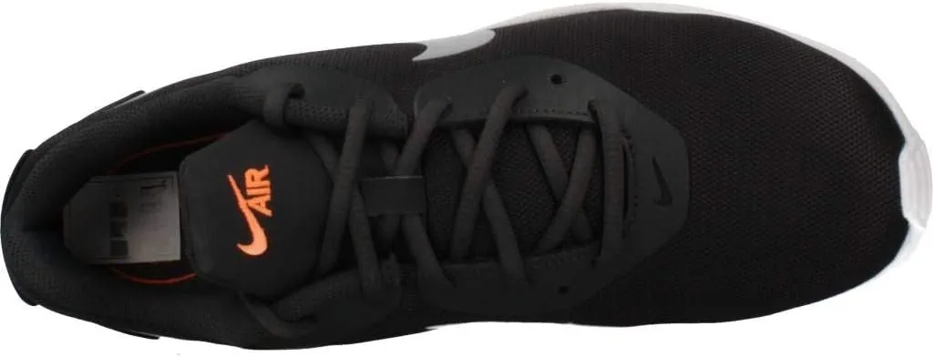 Nike Men's Air Max Oketo Sneaker