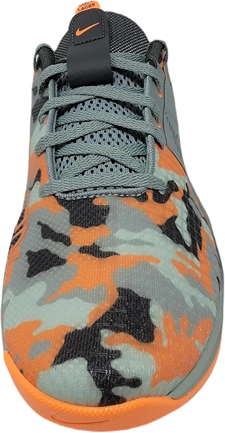 Nike Men's Flat Sneaker