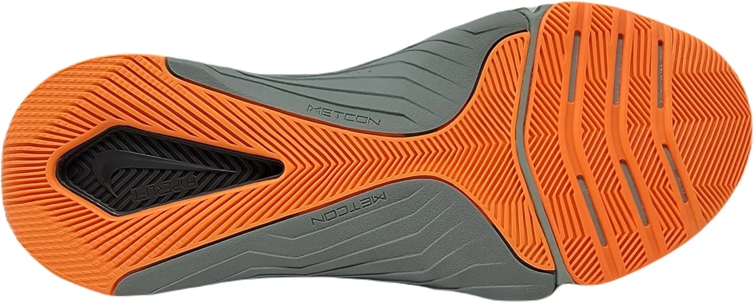 Nike Men's Flat Sneaker