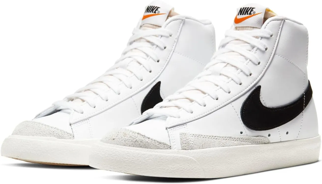 Nike Women's Sneaker, Medium