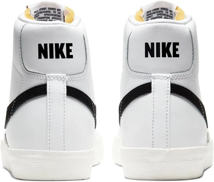 Nike Women's Sneaker, Medium