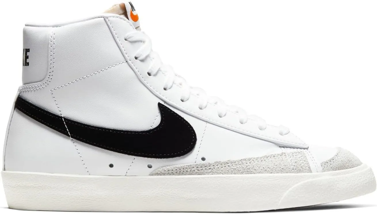 Nike Women's Sneaker, Medium