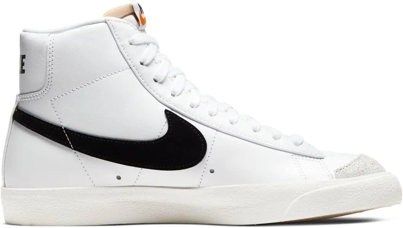 Nike Women's Sneaker, Medium