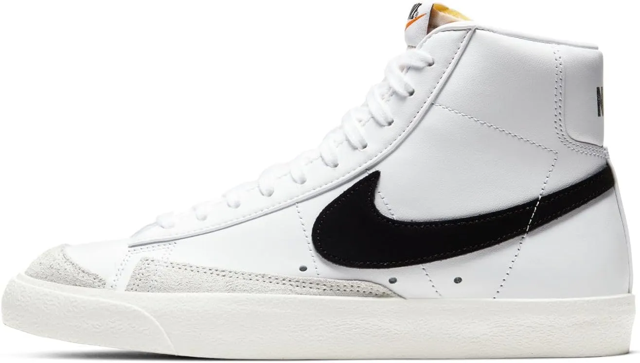 Nike Women's Sneaker, Medium