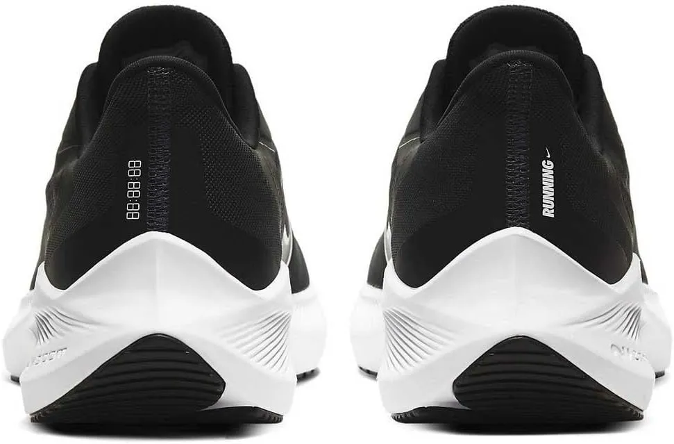NIKE Women's Sneaker