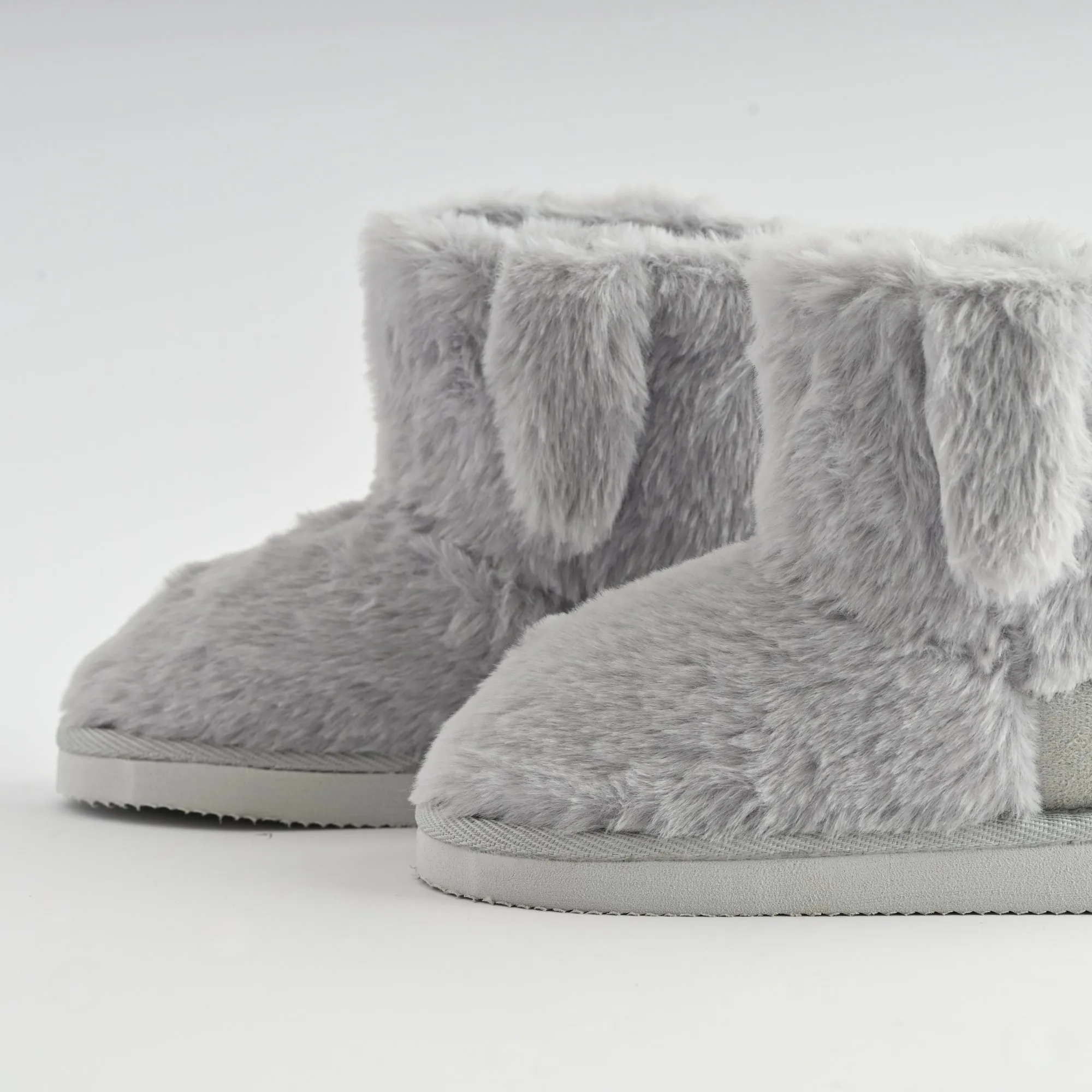 Novelty Slipper Boots Size 9-10 - Grey Bunny