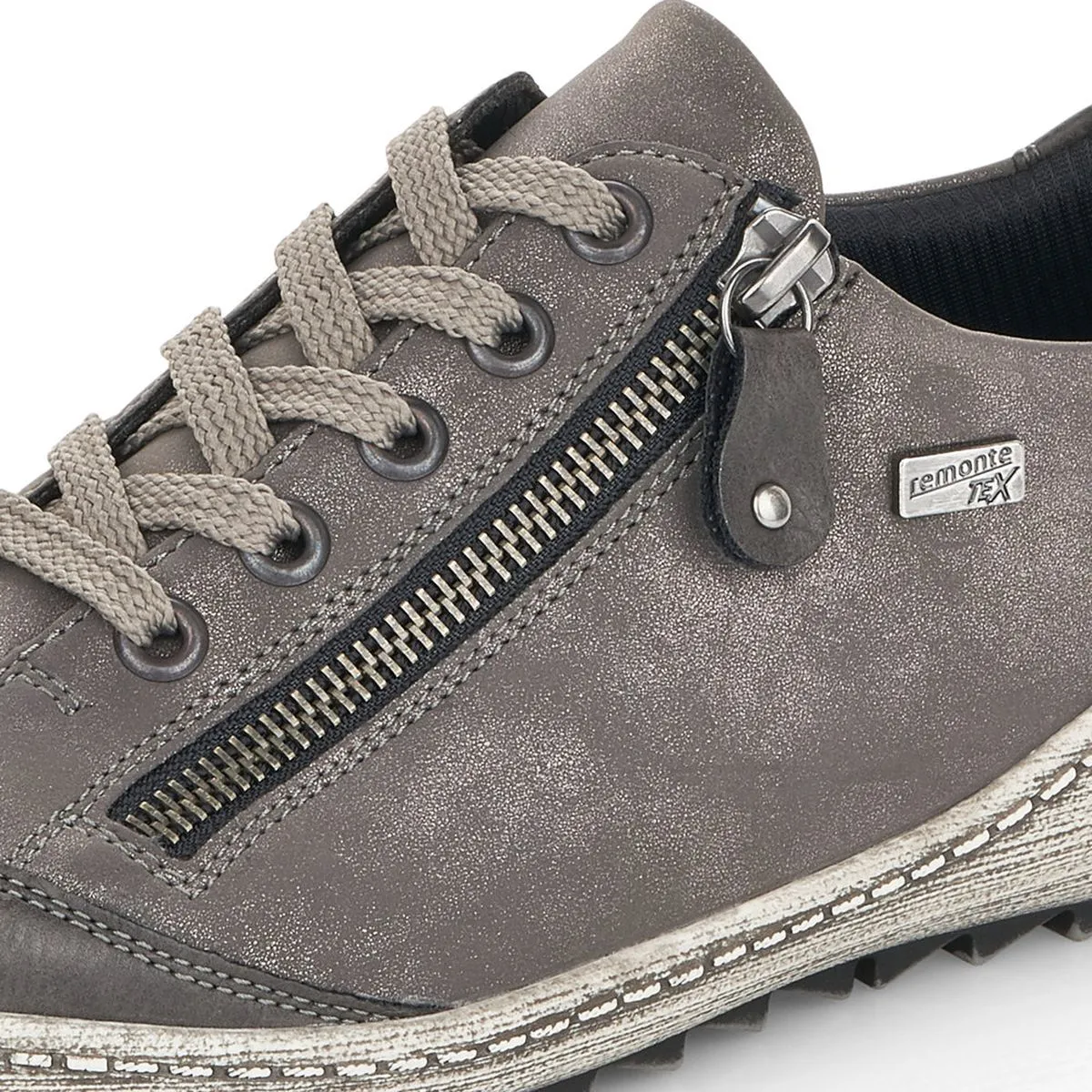 R1402 Lace Up Shoe