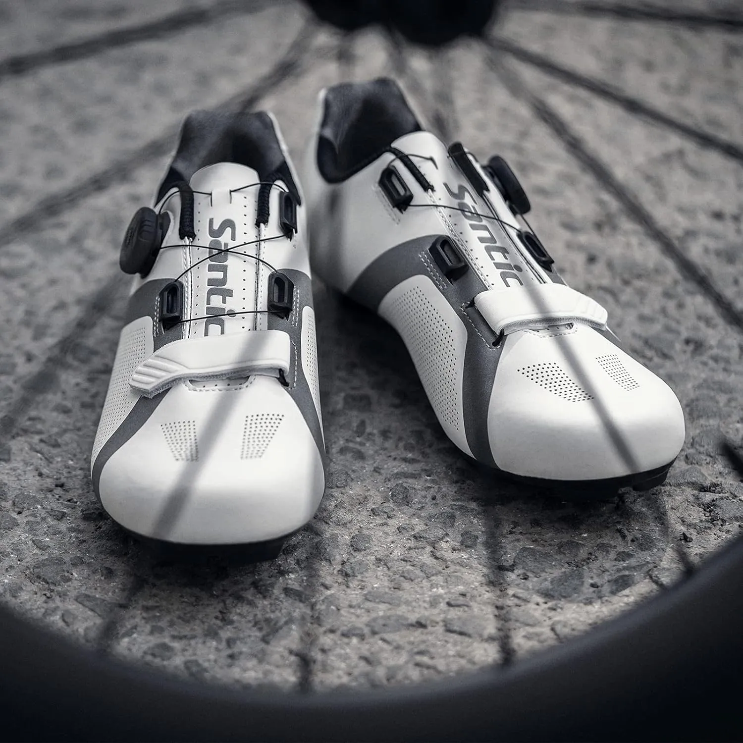 Santic Unisex Cycling Shoes Bike Shoes Indoor Cycling Shoe Suitable for Look Delta & Peleton