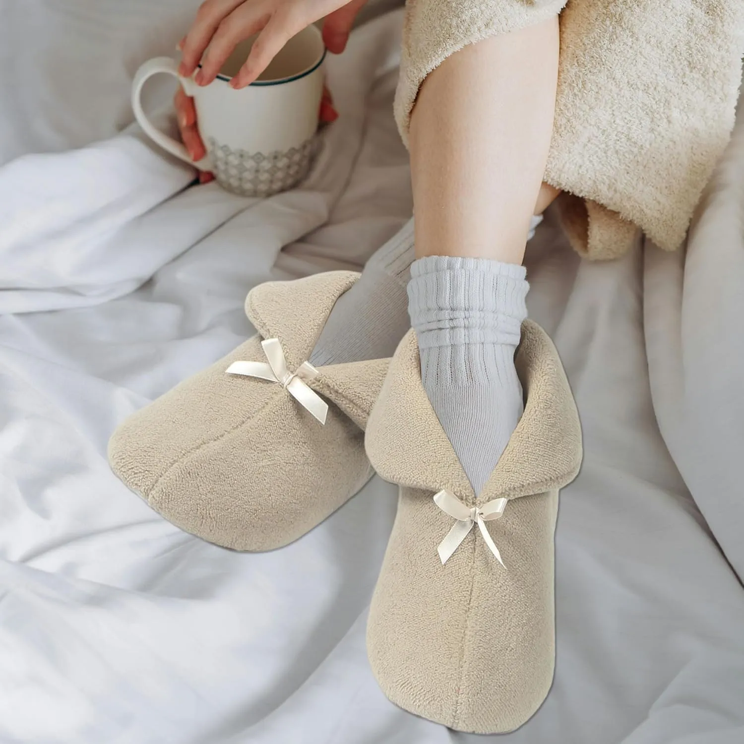 Slipper Boots for Women Non-Slip Warm Plush Lining House Shoes Coral Velvet Indoor Winter Bootie Slippers