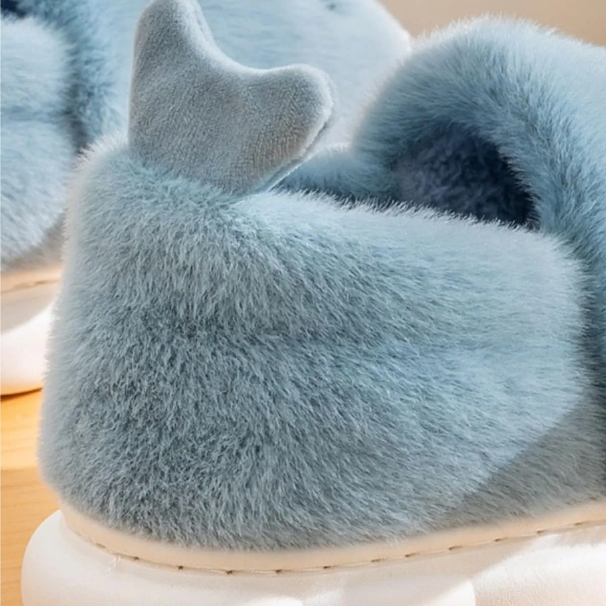 Soft Shark Plush Slippers House Slippers Indoor Outdoor Closed Back Slipper for Women and Men
