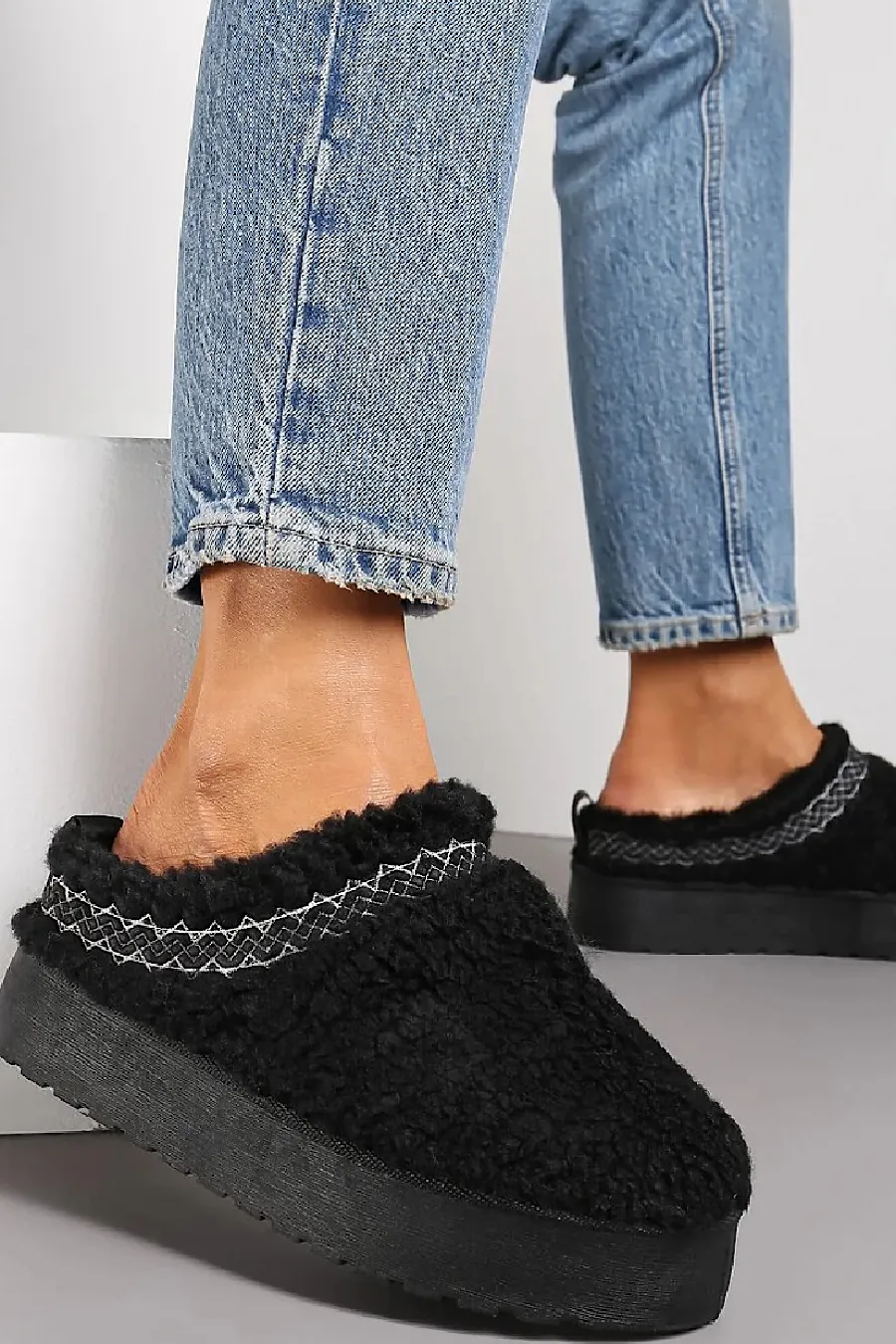 Teddy Faux Fur Flatform Slippers Black