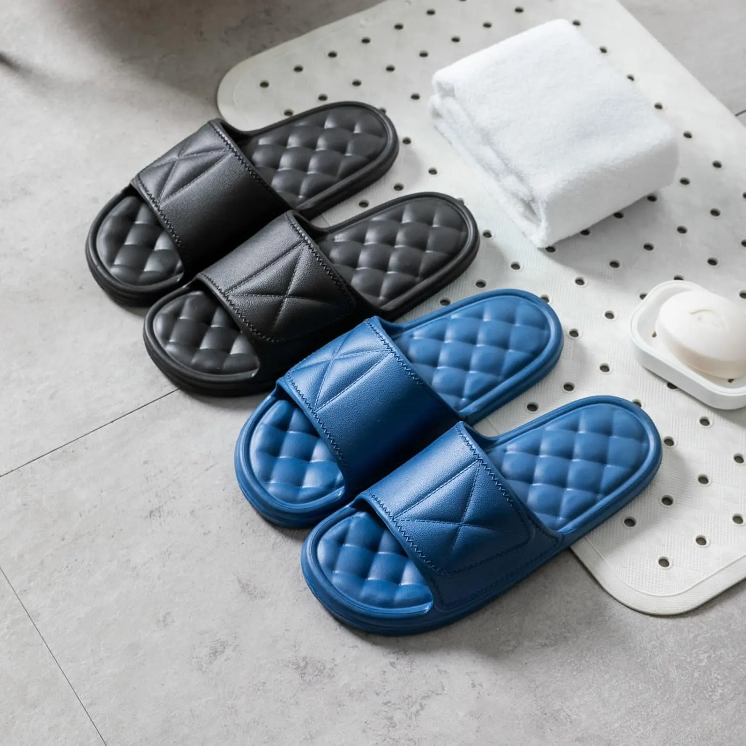 Therapeutic Massage Slippers,Acupressure Foot Massager,Summer Breathable EVA Slippers, Bathroom Non-Slip Massage Home Shoes,Blue B,41-42