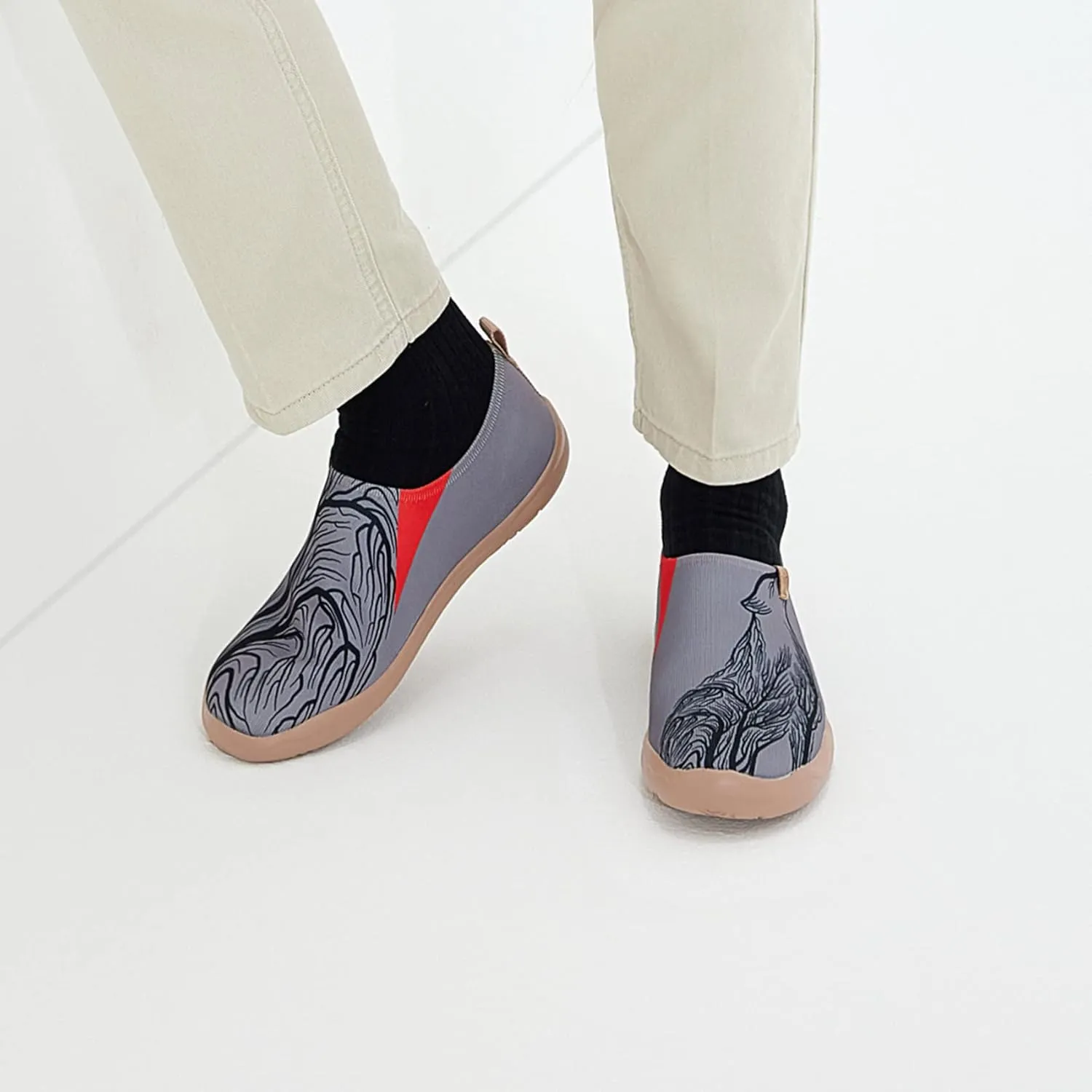 UIN Men's Walking Travel Shoes Slip On Canvas Casual Loafers Lightweight Comfort Fashion Sneaker Happy Doggies