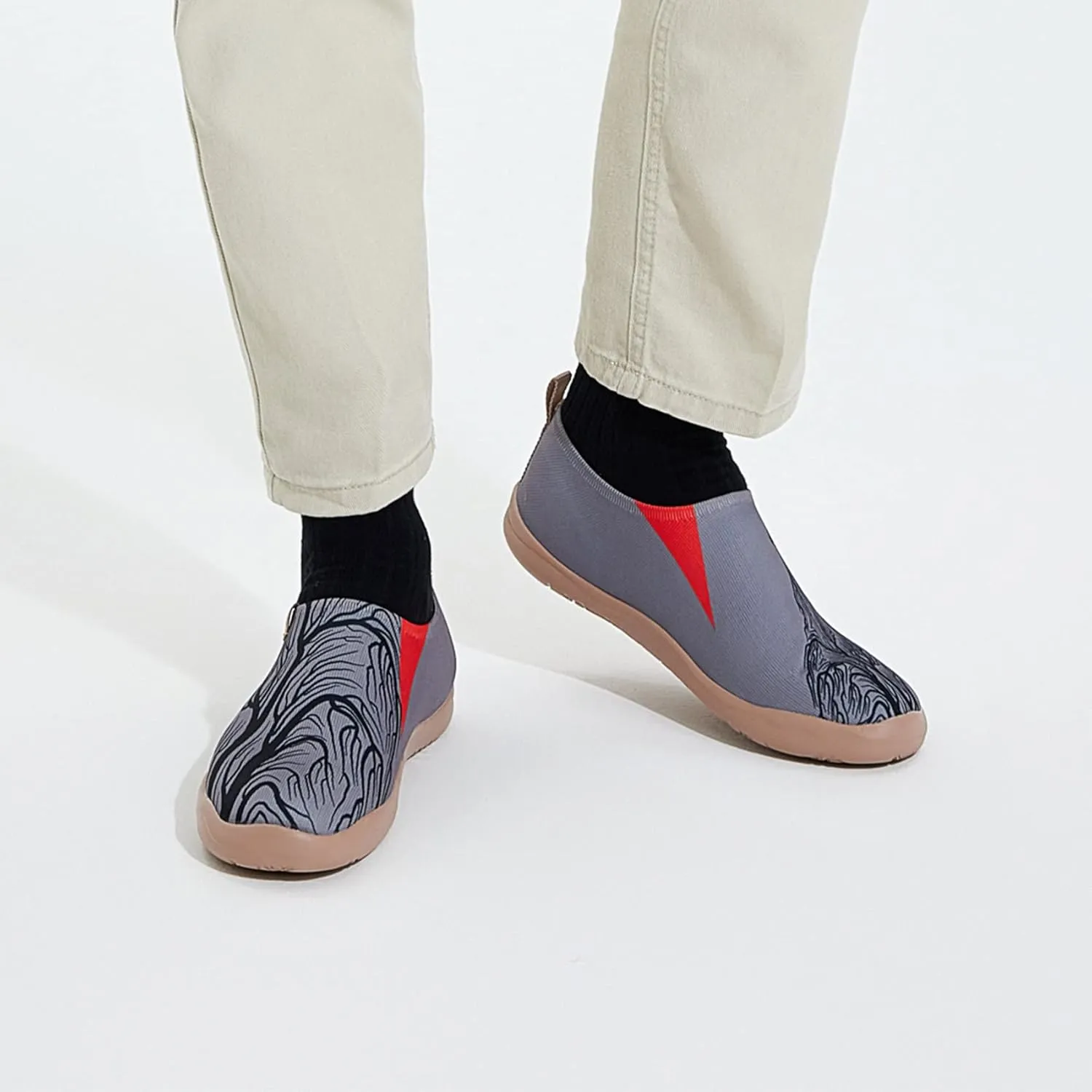 UIN Men's Walking Travel Shoes Slip On Canvas Casual Loafers Lightweight Comfort Fashion Sneaker Happy Doggies