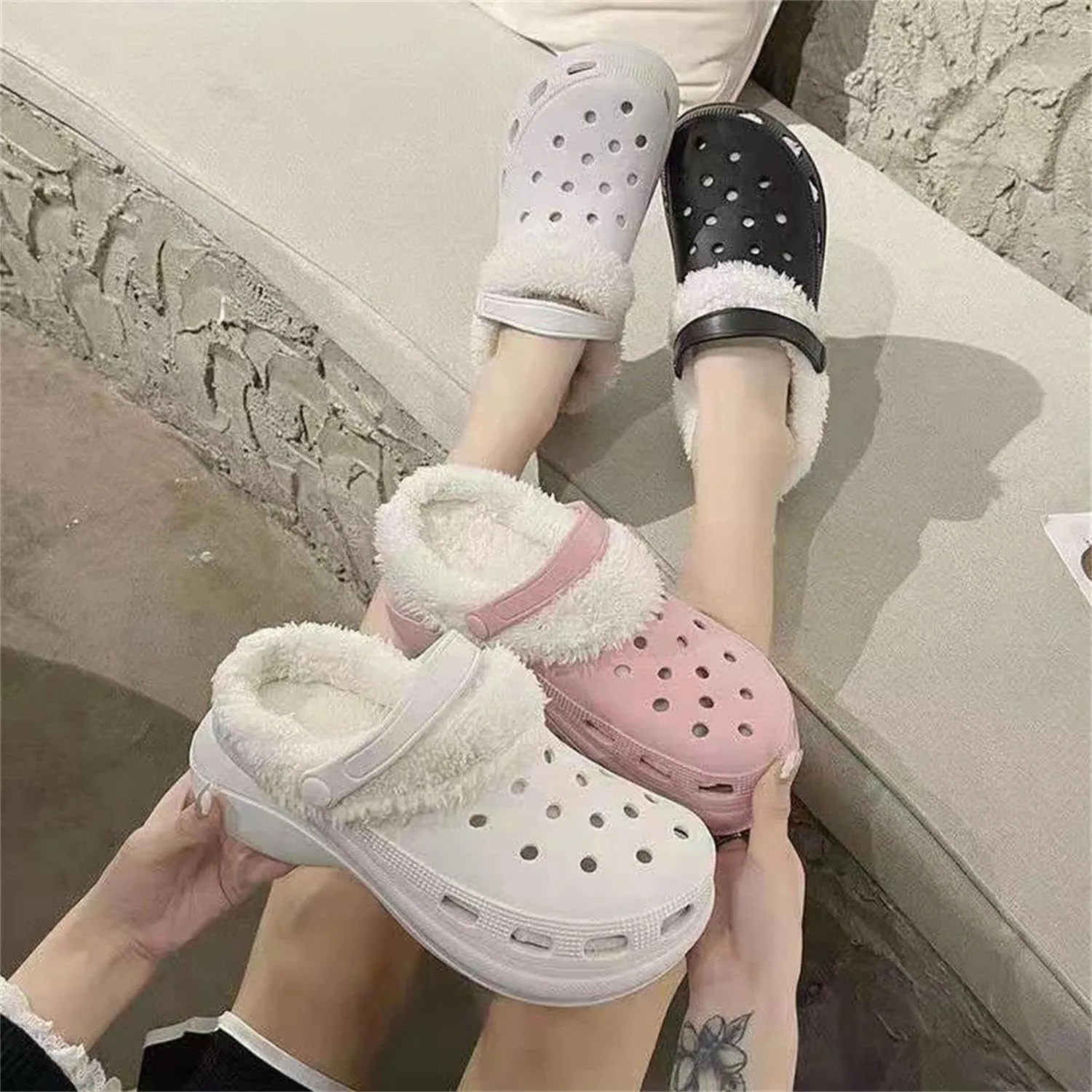 Winter Warm Fur Insoles, 2 Pairs Unisex Home Slippers Insert, Removable Washable, For Shoes, Boots, Slippers. (Black, 9-9.5)