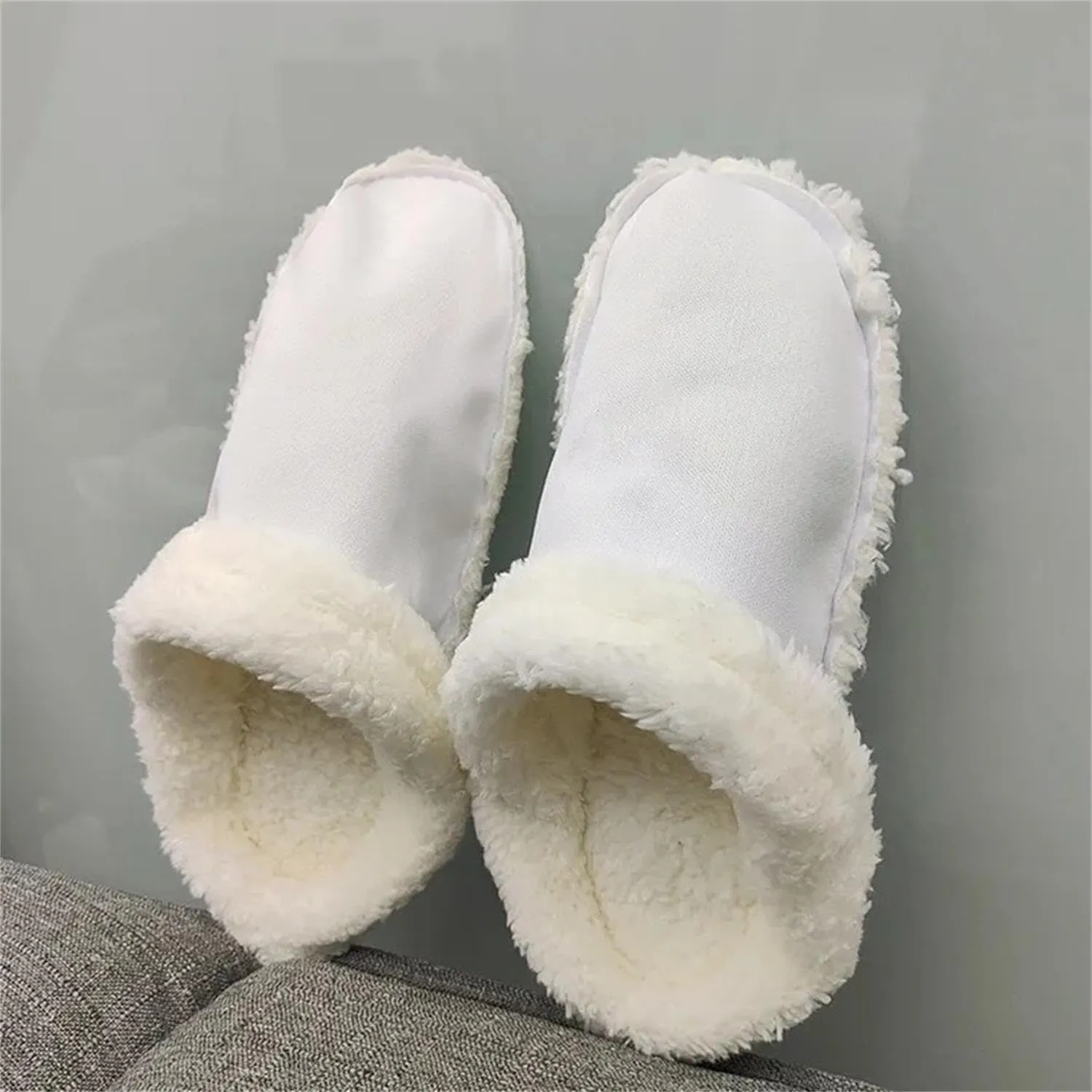 Winter Warm Fur Insoles, 2 Pairs Unisex Home Slippers Inserts, Removable Washable for Shoes, Boots, Slippers. (Black   White, 6.5-7)