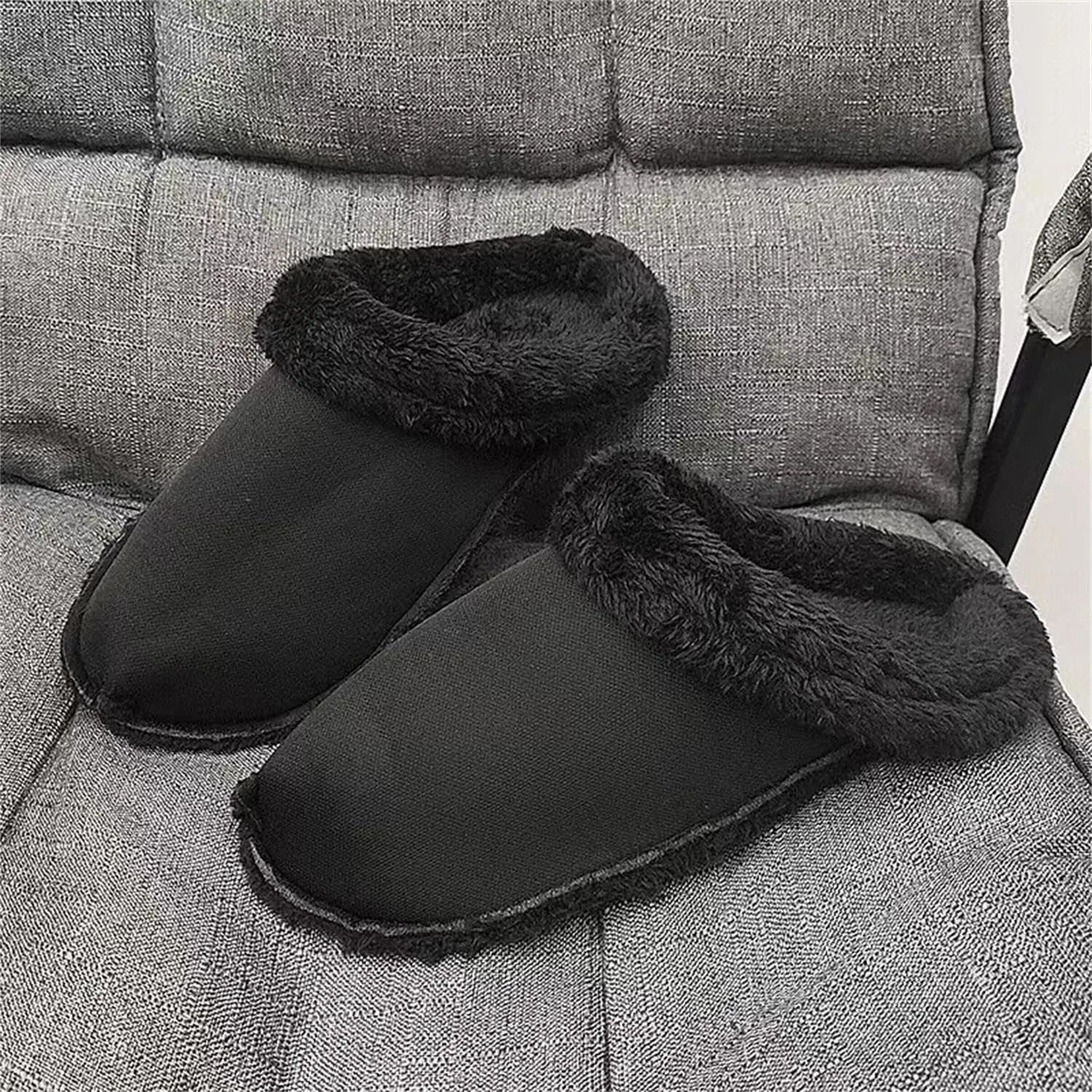 Winter Warm Fur Insoles, 2 Pairs Unisex Home Slippers Inserts, Removable Washable for Shoes, Boots, Slippers. (Black   White, 6.5-7)